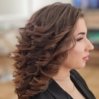 Макияж и укладка