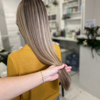 Горячая реконструкция Limba
                    Hairdresser All Rounder Nadya Ramanchuk Warsaw