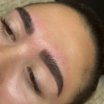 Eyebrow modeling