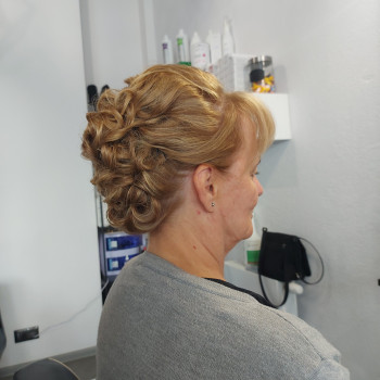 Salon Fryzjerski Istellita, Гдыня Фото - 11