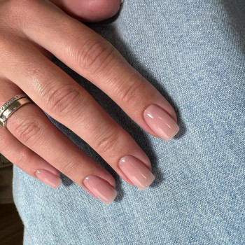 ©️Ponomareva Nails & School