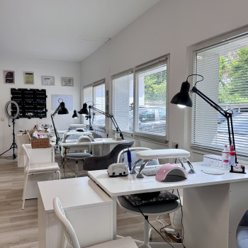 ©️Ponomareva Nails & School