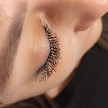 Наращивание ресниц
                    Wimpernmacher Ирина  Lodz