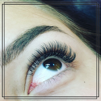 Наращивание ресниц
                    Wimpernmacher Ирина  Lodz