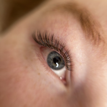 Przedłużanie rzęs Efekt „Mokre Rzęsy” Ansty Lashes & Beauty Bar