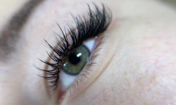 Efekt Mokre Rzęsy + Kim Salon piękności Ansty Lashes & Beauty Bar Warszawa