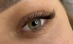 Uzupełnienie rzęs 1,5:1 (do 3 tyg) Schönheitssalon Ansty Lashes & Beauty Bar Warsaw