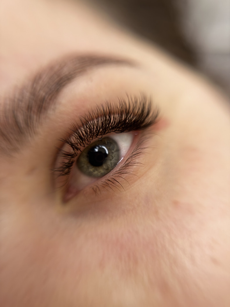 Uzupełnienie rzęs 2:1 (do 3 tyg) Ansty Lashes & Beauty Bar