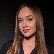 Browmaker Diana Klymchuk on Barb.pro