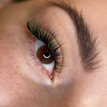 Авторские техники наращивания ресниц
                    Салон красоты Olevi studio Варшава