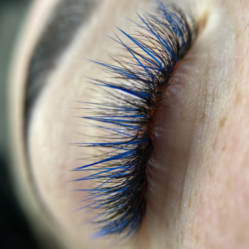 Авторские техники наращивания ресниц
                    Салон красоты Olevi studio Варшава