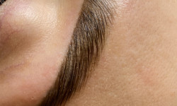 Моделирование бровей (архитектура +окрашивание, коррекция) Schönheitssalon Olevi studio Warsaw