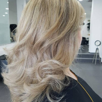 Балаяж
                    Колорист Ирина Шпильская Хайфа