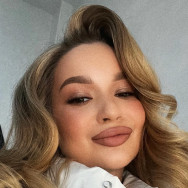 Makeup Artist Неля Онопрійчук on Barb.pro