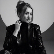 Makeup Artist Alina Warsaw,