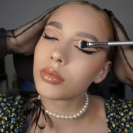 Стилист по волосам и ламинированию ресниц Анастасия Алматы,