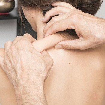 Скульптурный массаж лица