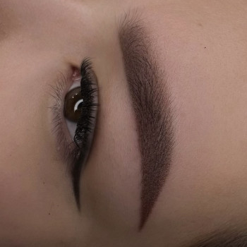 Перманентный макияж бровей в технике «Теневая растушевка»