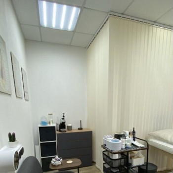 Депиляция воском: ягодицы