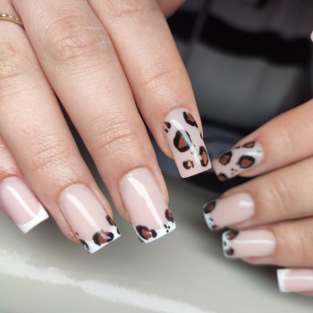 Коррекция/укрепление гелем