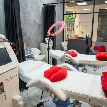 Laserowe usuwanie tatuażu i makijażu permanentnego