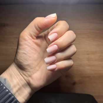 Наращивание ногтей