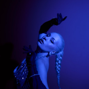 Studio Art Session
                    Fotograf Pavlo Luxo Warszawa