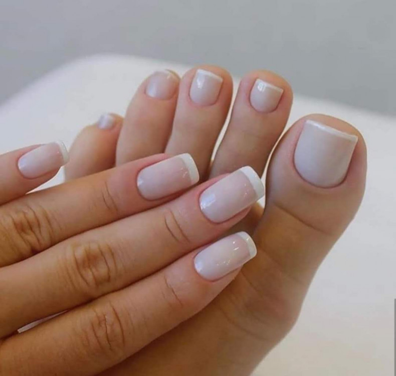 Маникюр
                    Салон красоты Aurika Poznyak Холон