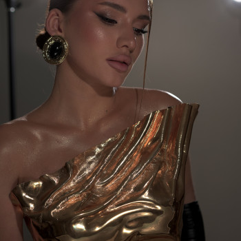 Luxury Makeup & Hair Artist ✨ Элегантные, стойкие и фотогеничные образы для свадеб, VIP мероприятий, съёмок и fashion-индустрии.
                    Визажист Viktoriia Shulha Рим