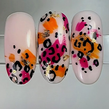 Gel nail extension