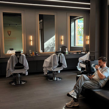 Barber z bezpłatnym parkingiem – Warszawa Wilanów