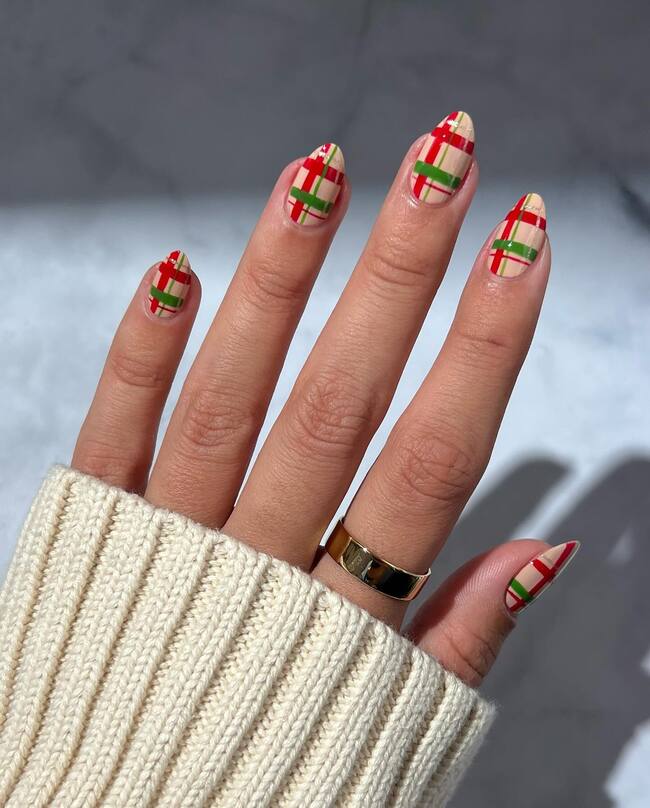 Short Red and Green Nails