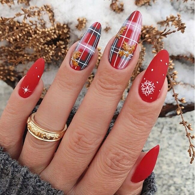choose the best winter nail designs for women 2024