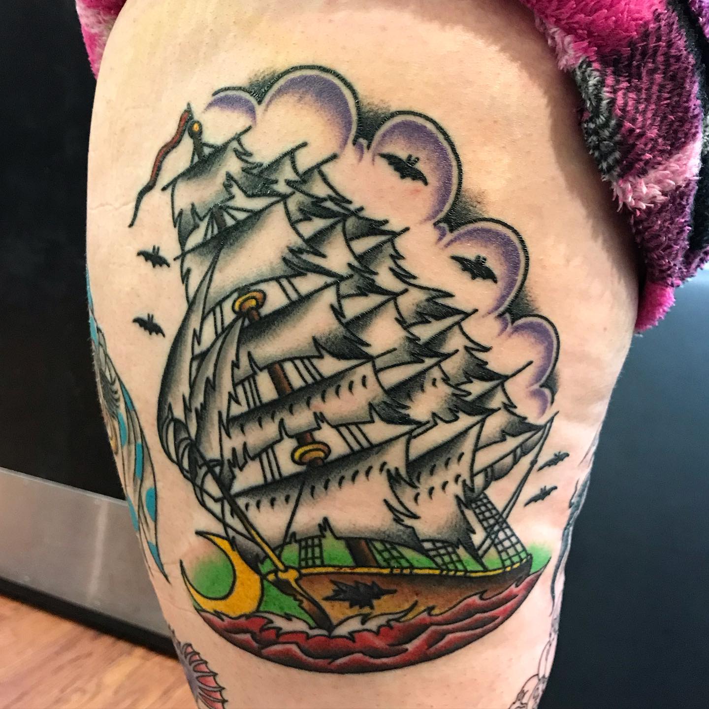 Traditionelles Geisterschiff-Tattoo