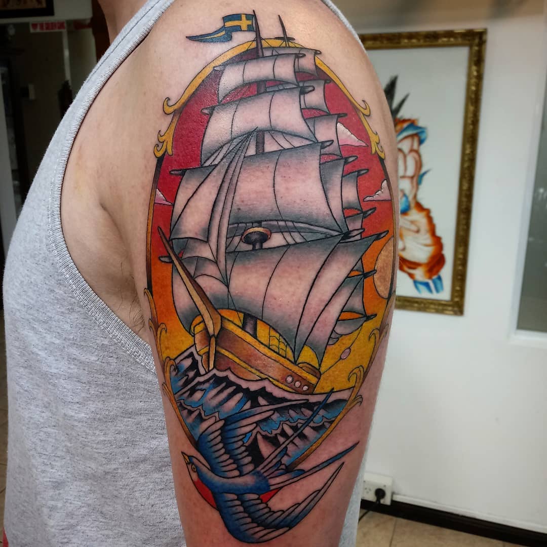 Old-School-Segelschiff-Tattoo