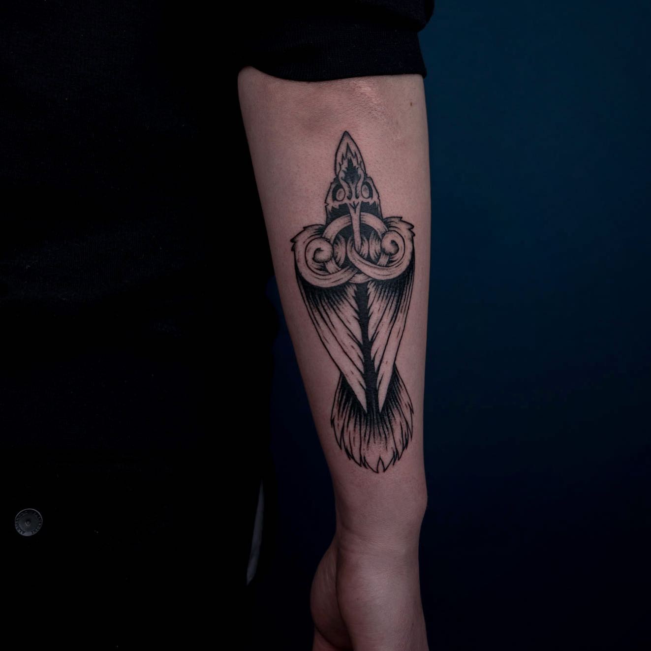 Скандинавская татуировка с вороном