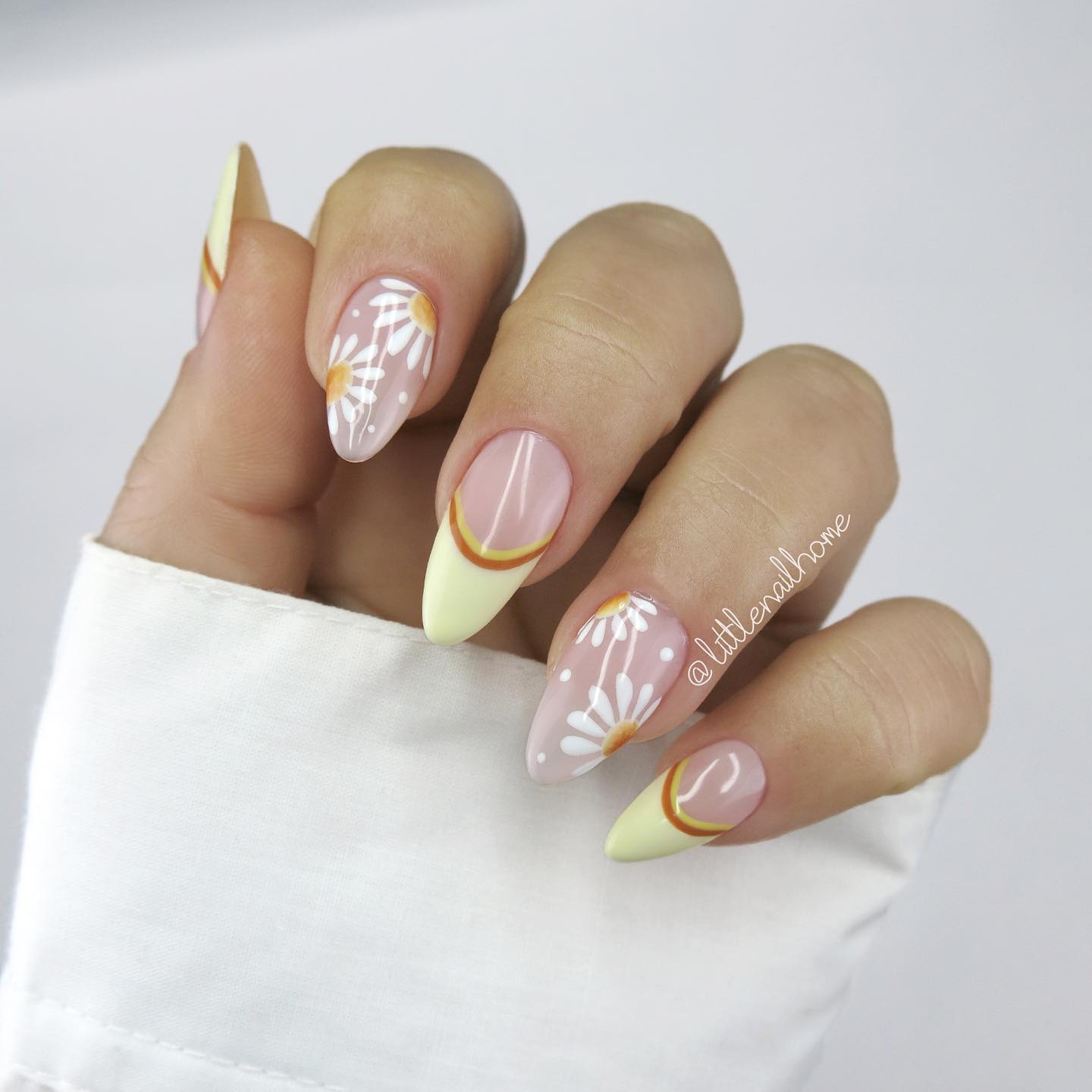 Yellow spring flower nails