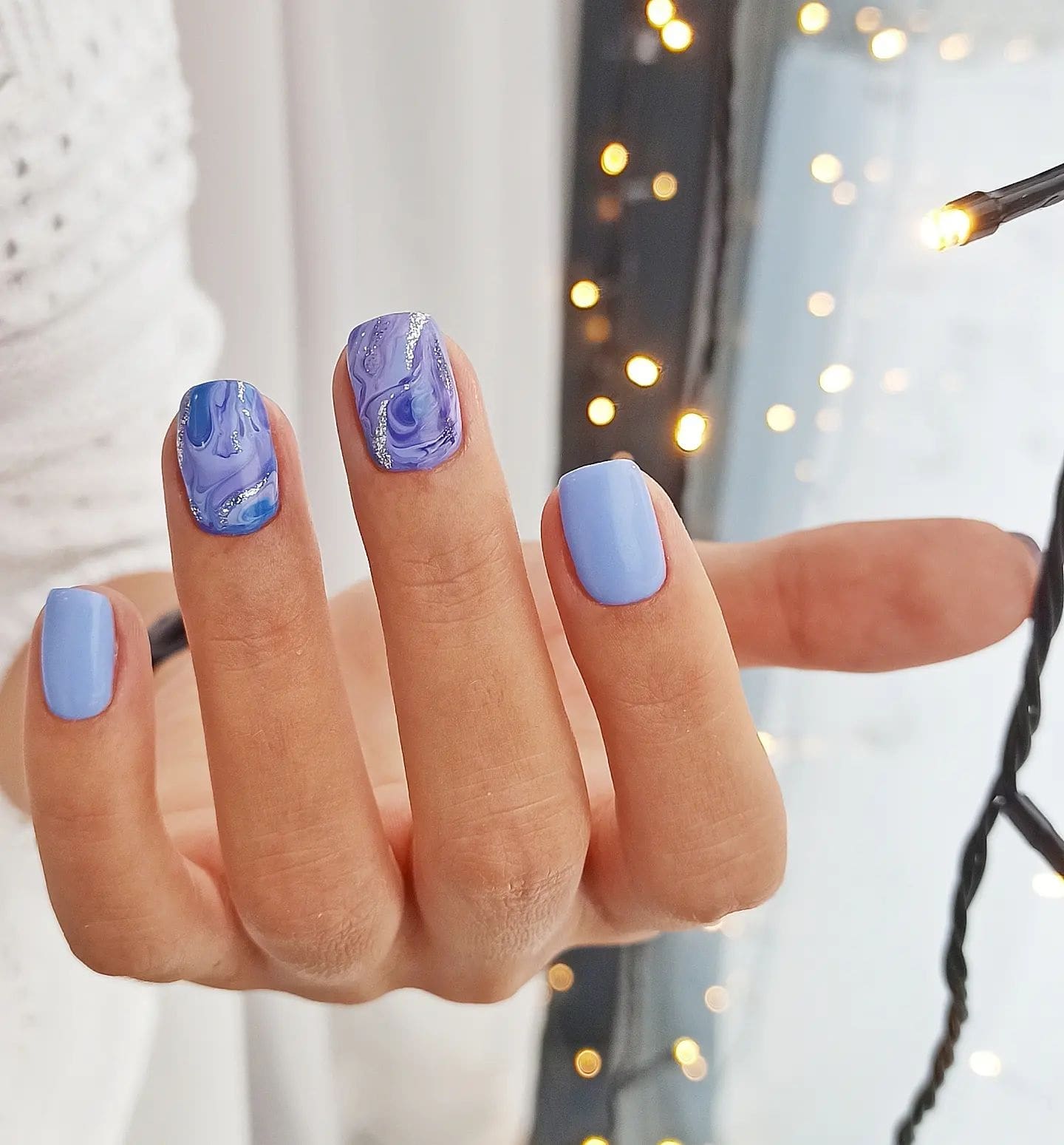 Marble lavender nails 