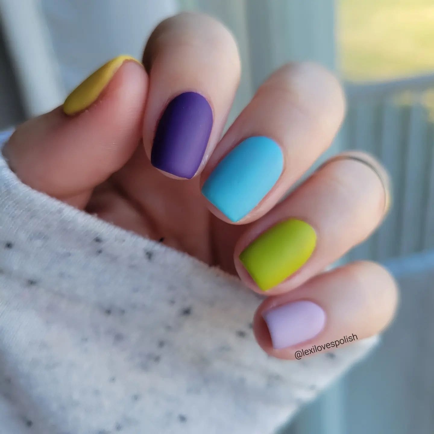 Matte rainbow nails