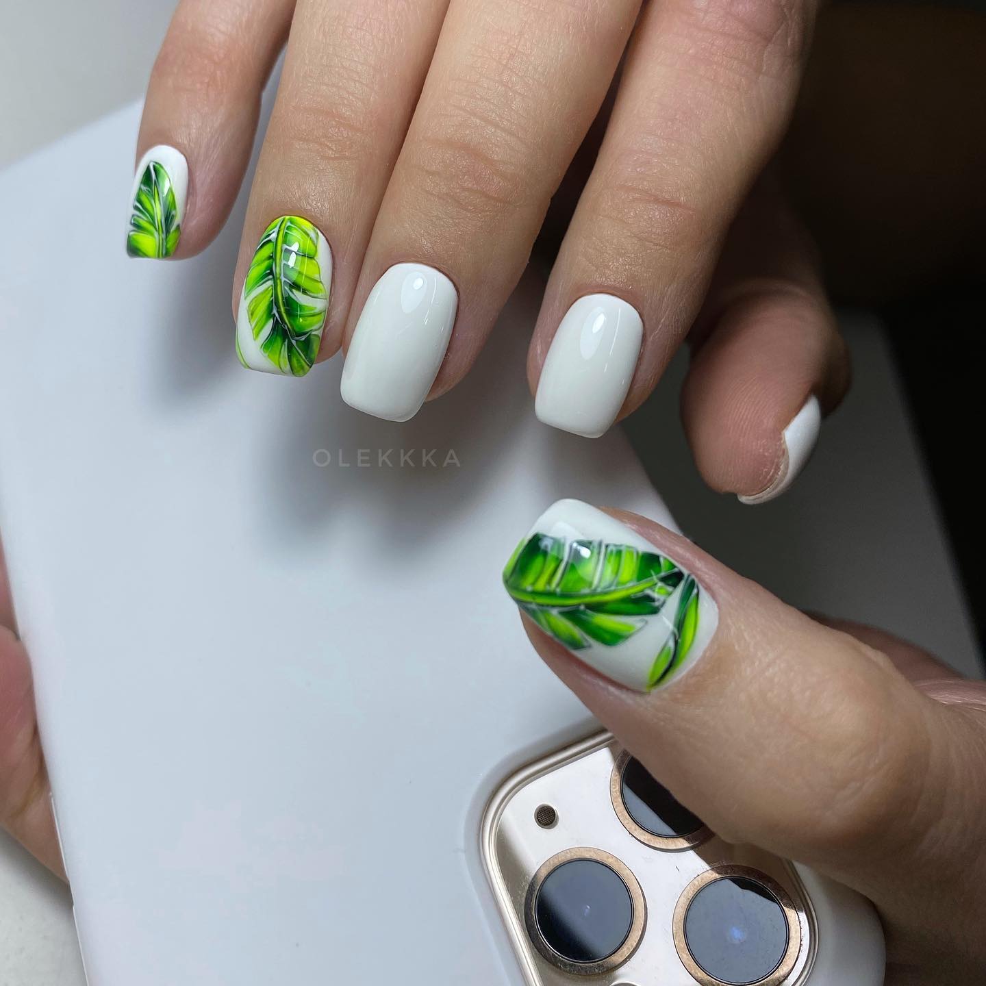 Tropical print nails