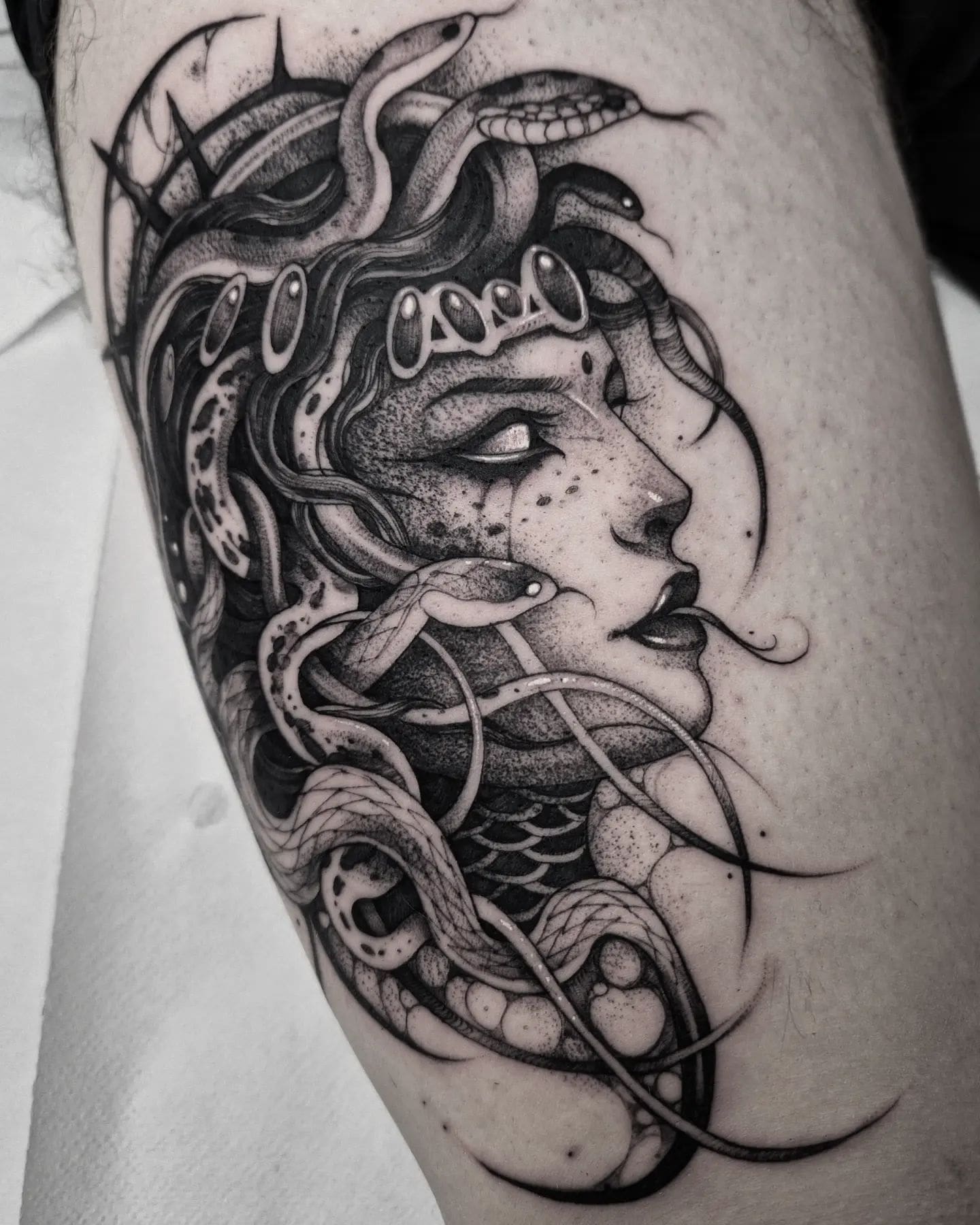 Schwarzes Medusa-Tattoo