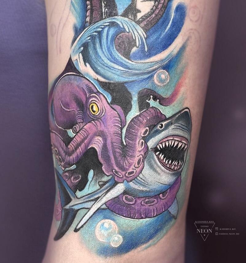 Japanisches Hai- und Oktopus-Tattoo