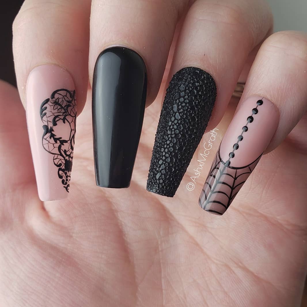 Black Coffin Lace Nails
