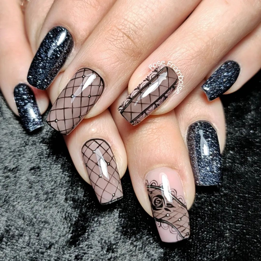 Black Lace Nails with Glitter