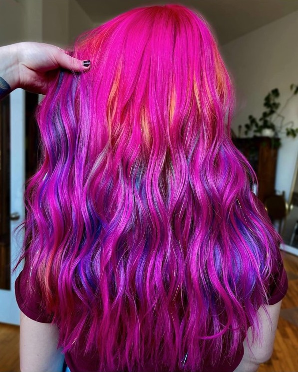 Микс ярко-розовых, фиолетовых и оранжевых волос