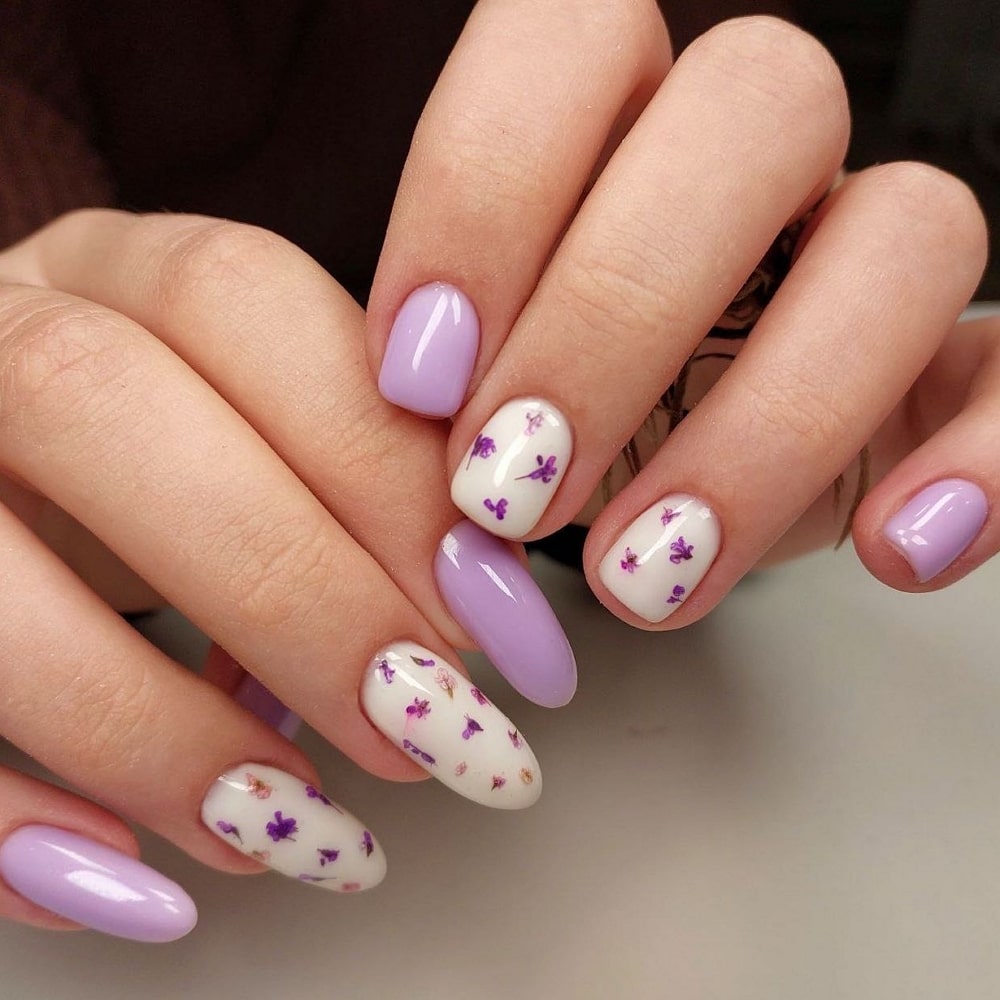 Manicure with Purple Flowers