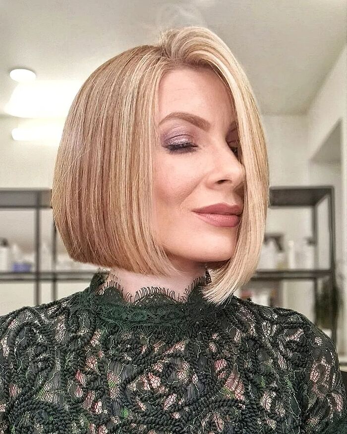 One Side Bob Hairstyle 