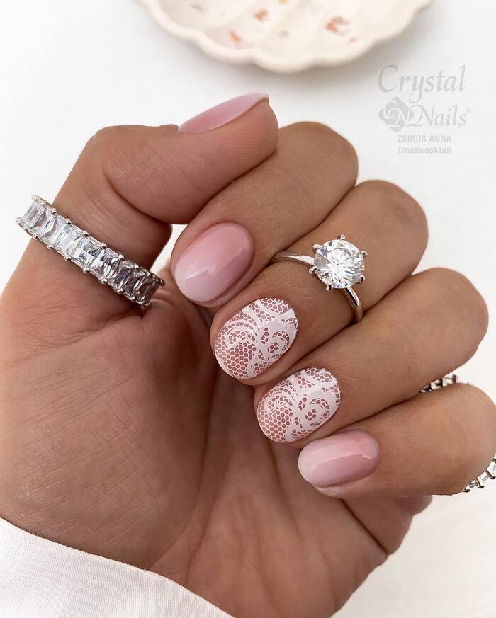 Short wedding nails with lace accents