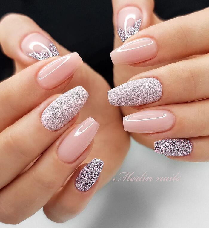Coffin bridal nails with glitter and matte sand