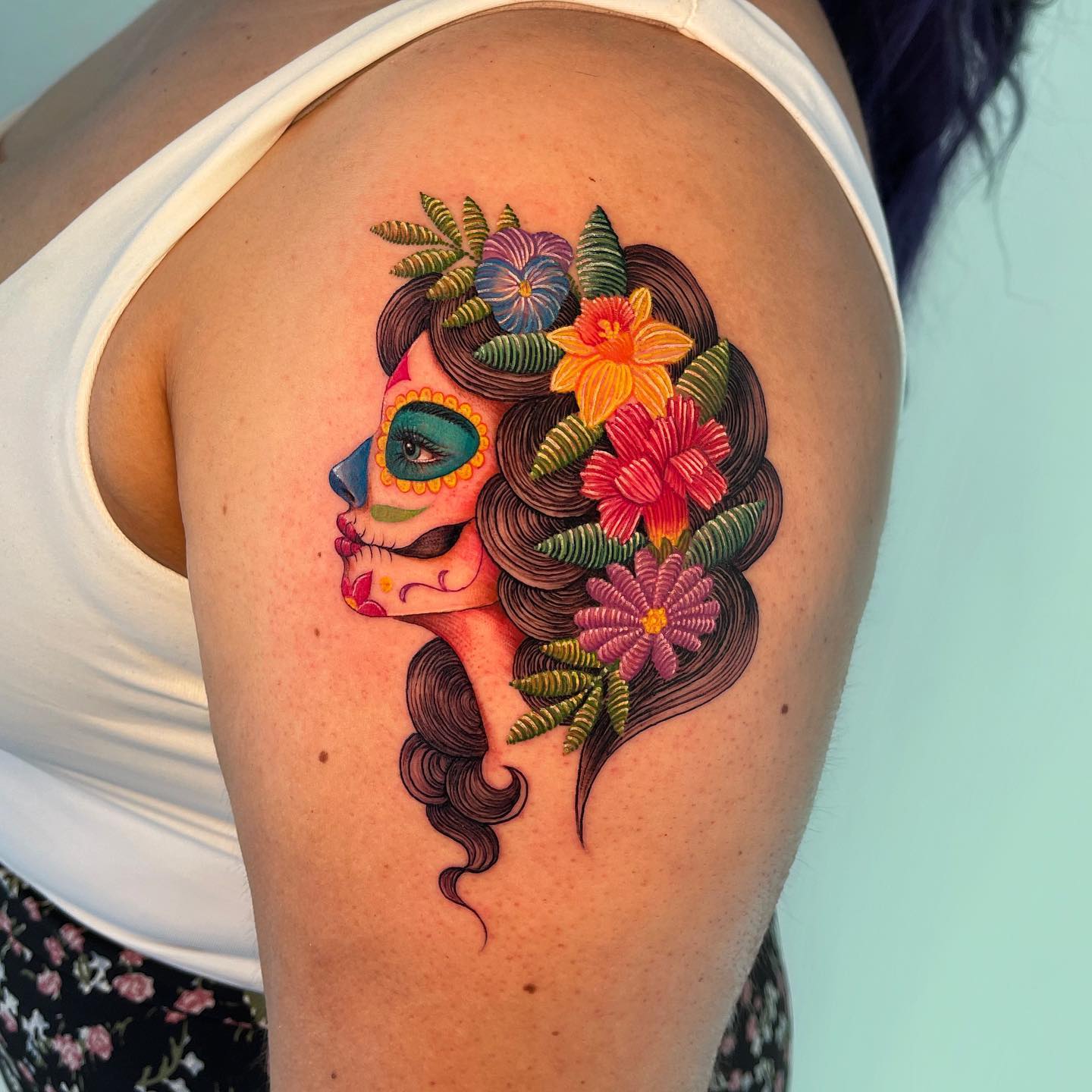 El Día de Muertos mexikanisches Stickstich-Tattoo
